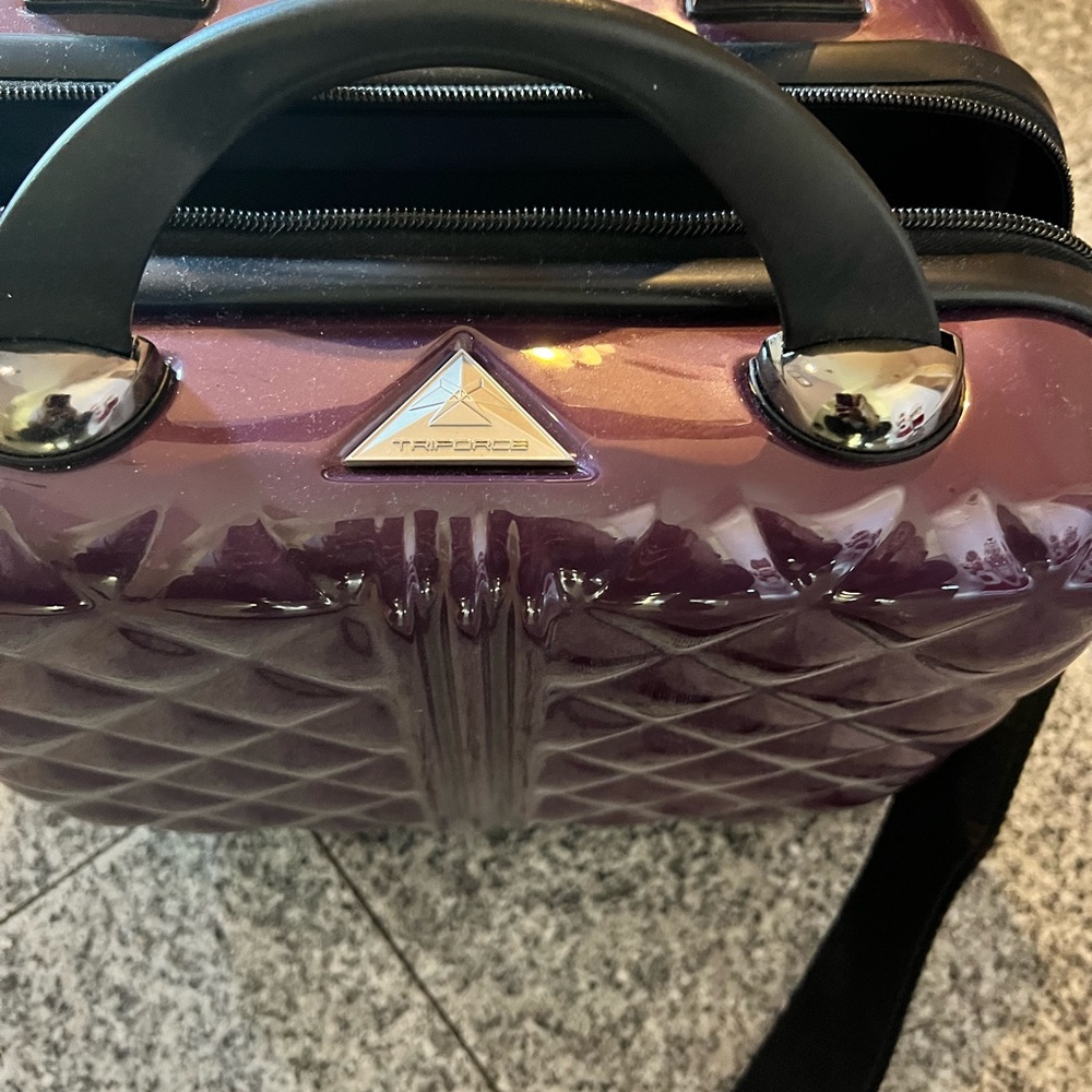 Triforce purple makeup case